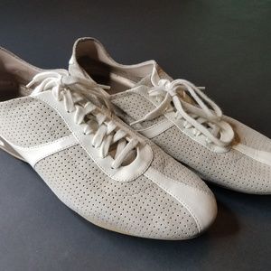 I don't wear them anymore.